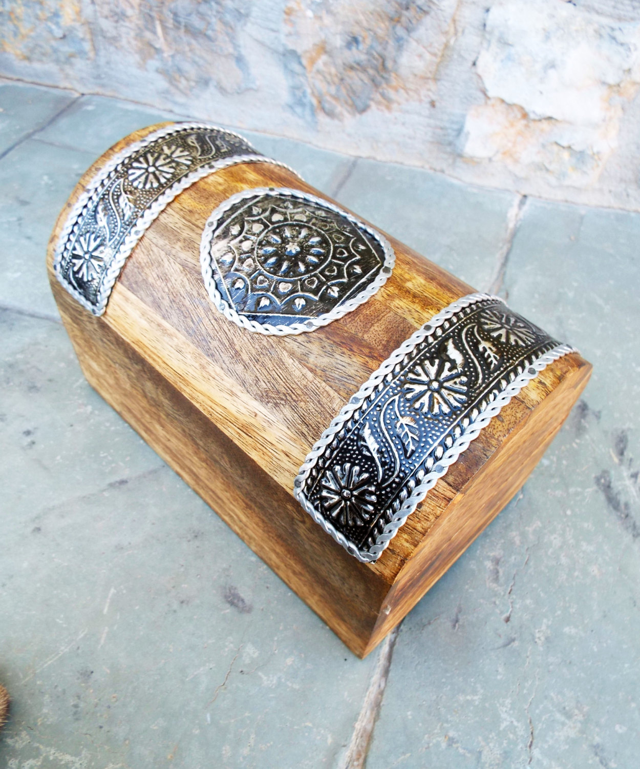 Box Wooden Flower Jewelry Carved Handmade Antique Vintage Home Decor Indian Floral Mango Tree Wood Trinket Leaf Treasure Chest Eco Friendly
