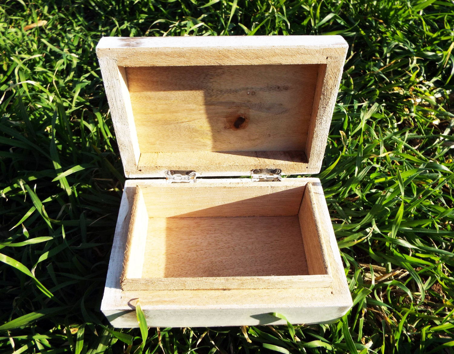 Box Wooden Flower Jewelry Carved Handmade Antique Vintage Home Decor Indian Floral Mango Tree Wood Trinket Leaf Treasure Chest Eco Friendly