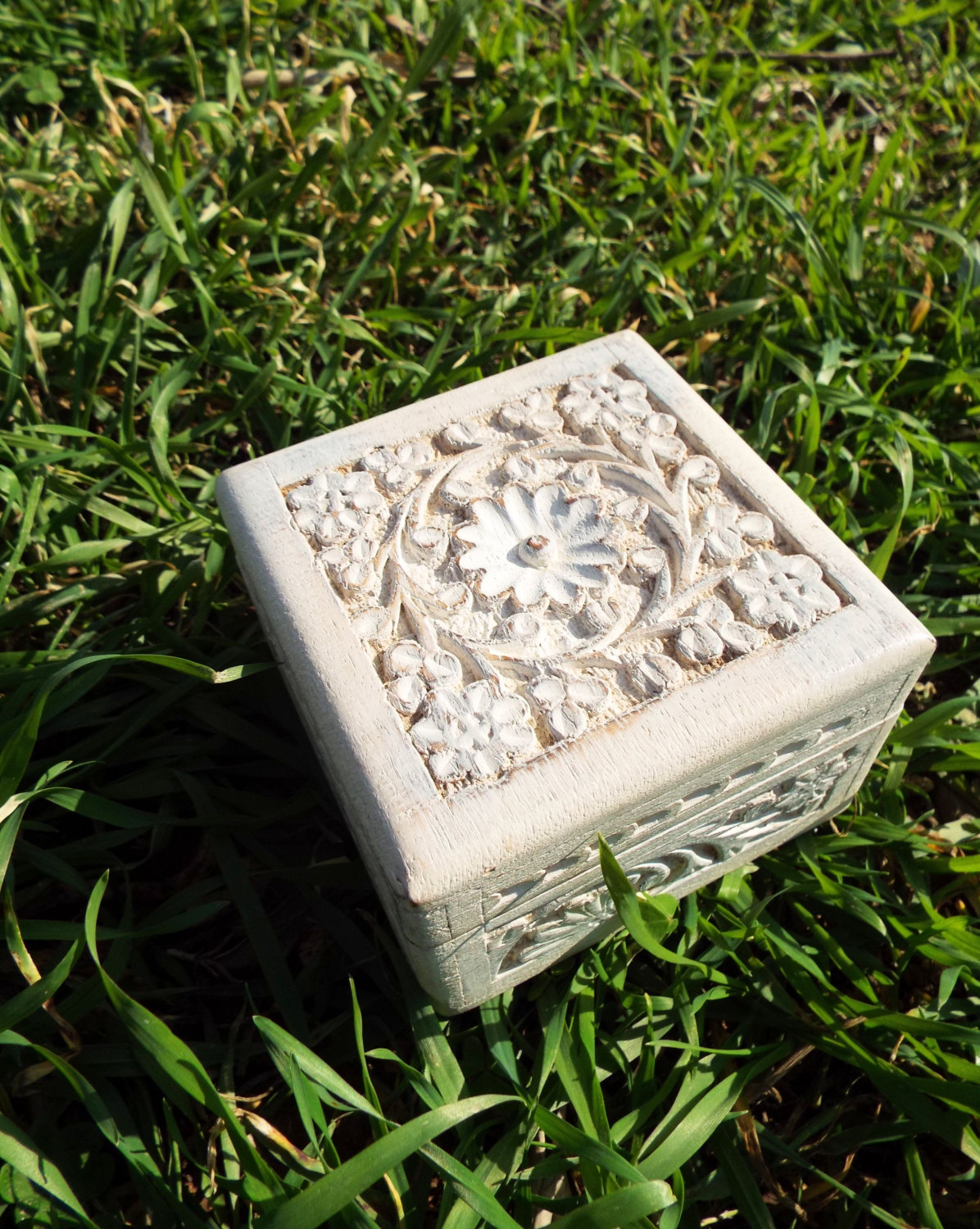 Box Wooden Jewelry Carved Handmade Antique Vintage Balinese Home Decor Indian Floral Trinket Treasure Chest