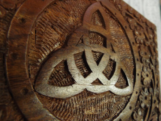 Box Wooden Jewelry Celtic Triquetra Hand Carved Handmade Floral Treasure Chest Home Decor Trinket