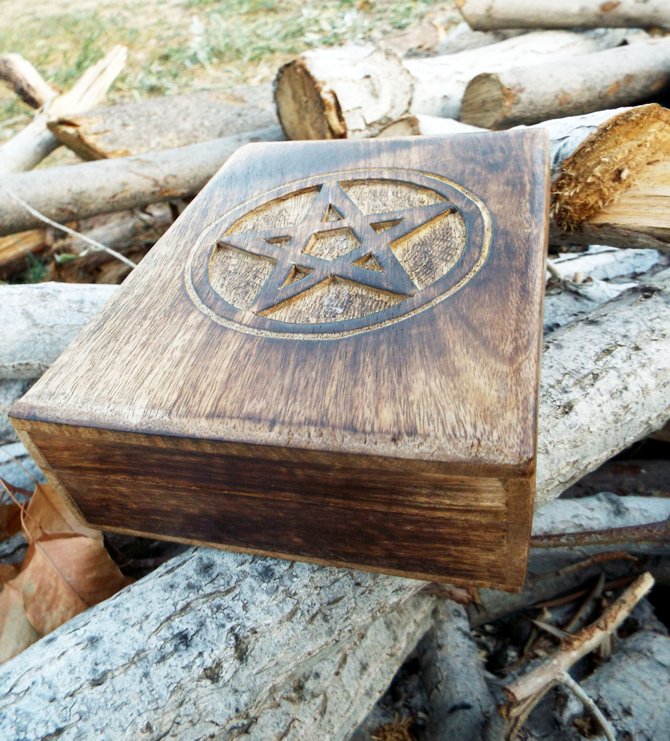 Box Wooden Pentagram Jewelry Hand Carved Handmade Floral Home Decor Trinket Gothic Wiccan Magic Pagan Treasure Chest