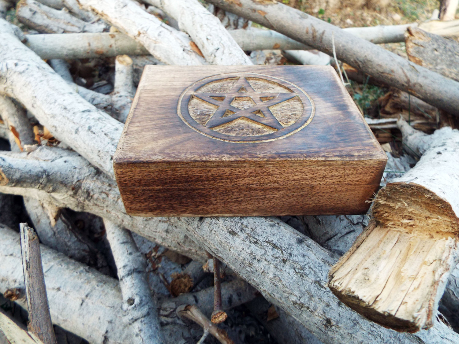 Box Wooden Pentagram Jewelry Hand Carved Handmade Floral Home Decor Trinket Gothic Wiccan Magic Pagan Treasure Chest