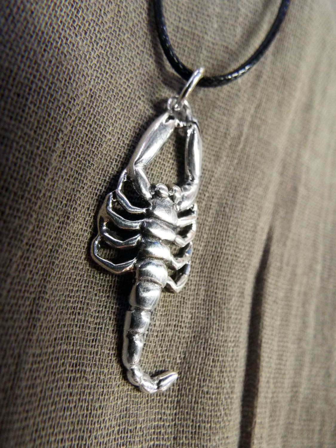 PinMart Antique Silver Scorpio Zodiac Scorpion Symbol Lapel Pin 