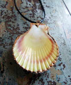 Seashell Pendant Scallop Shell Handmade Necklace Jewelry Beach Sea Ocean Summer Bohemian Mermaid Eco Friendly
