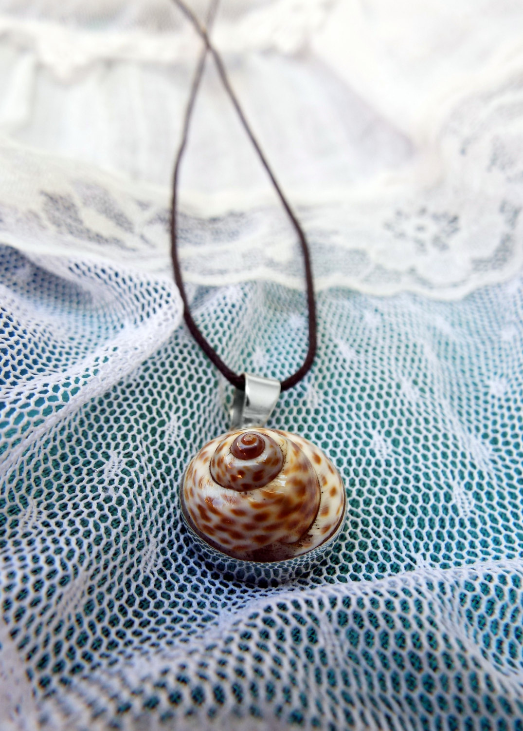 Wooden Boho Geometric Tribal Snail Shell Necklace Unique Gorgeous Orange  Brown | eBay