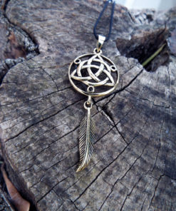 Triquetra Dreamcatcher Feather Celtic Handmade Pendant Gothic Dark Necklace Jewelry Bronze Protection