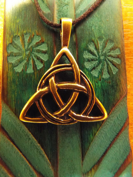 Triquetra Pendant Symbol Celtic Magic Handmade Bronze Jewelry Necklace 2