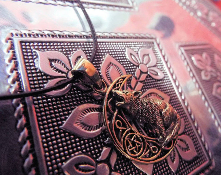 Wolf Pendant Moon Pentagram Bronze Handmade Necklace Gothic Dark Magic Celtic Wiccan Jewelry